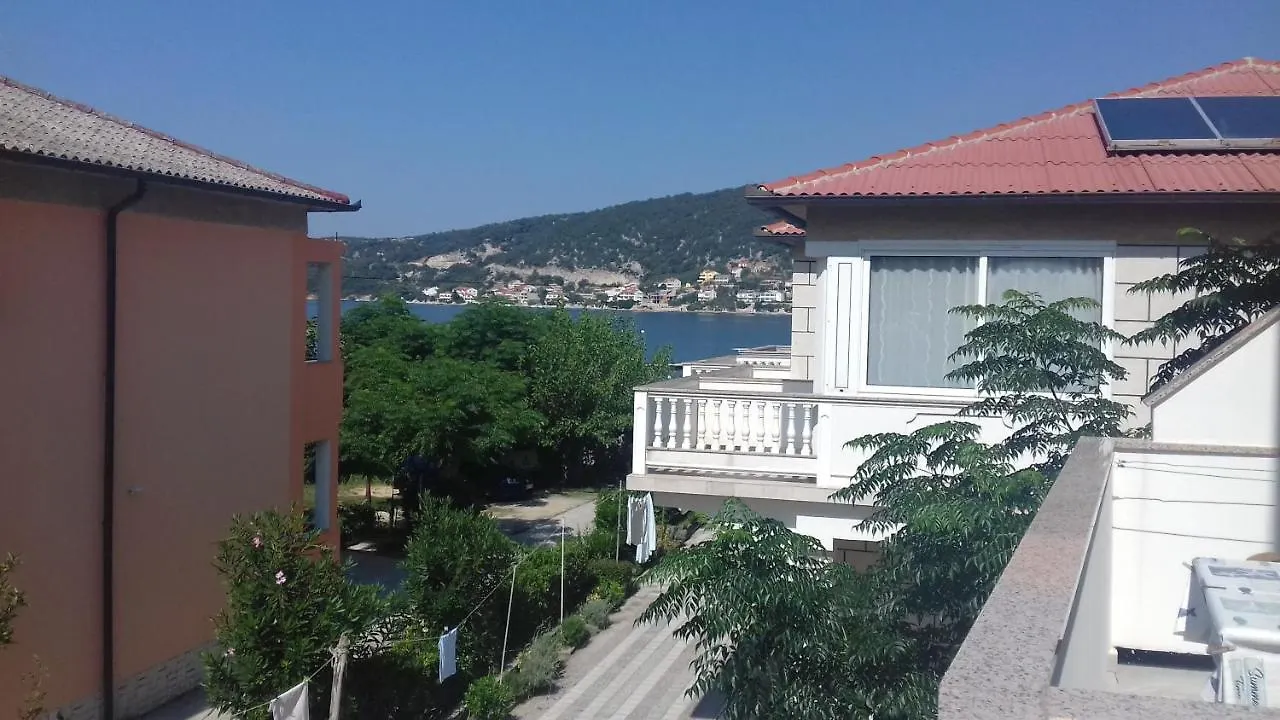 Slavica Bunic,Appartements Am Meer Supetarska Draga 0*,  Croatia