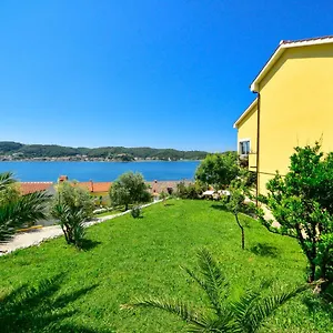 Apartment Cipcic-1 By Interhome Supetarska Draga